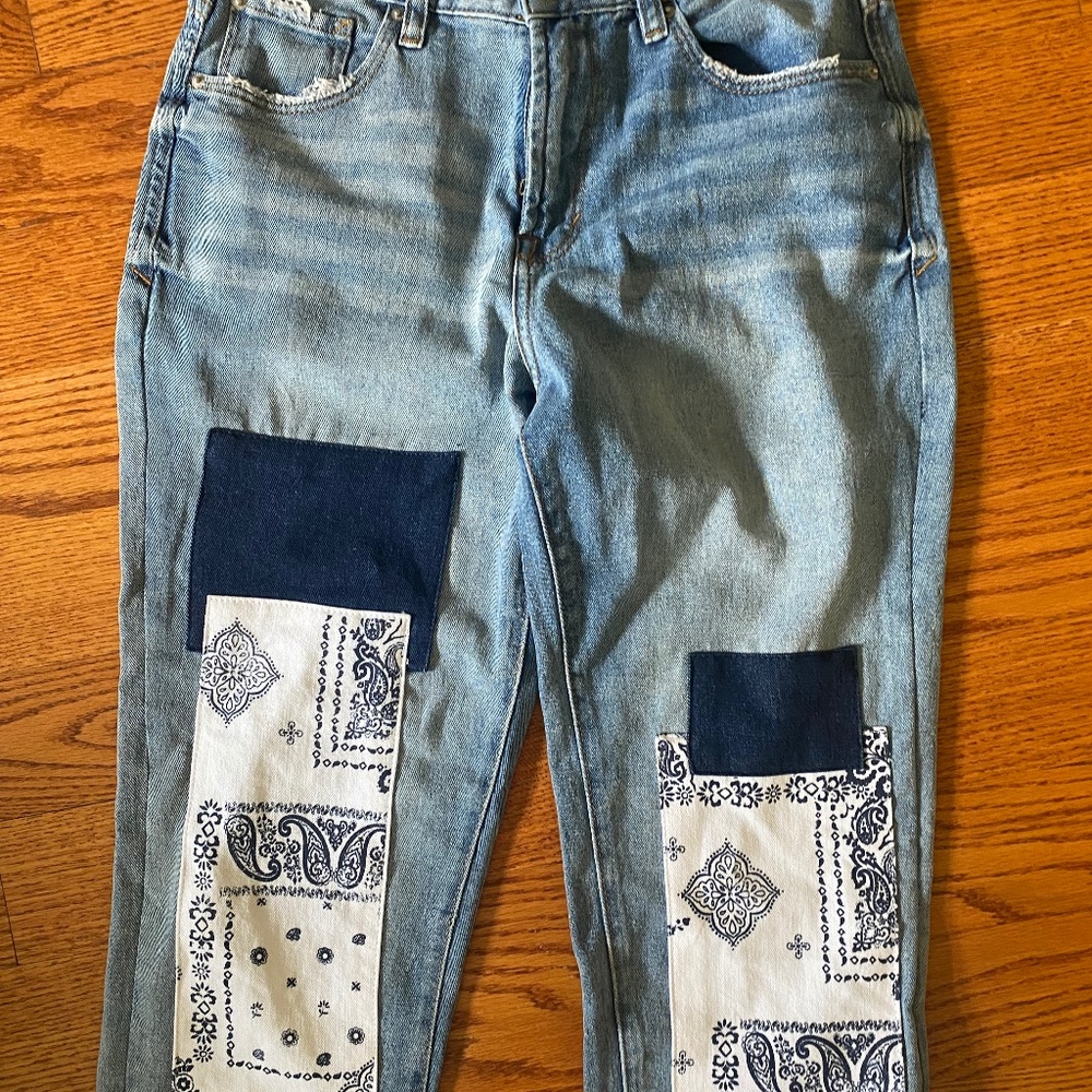 Kensie Bandana Patch Jeans
